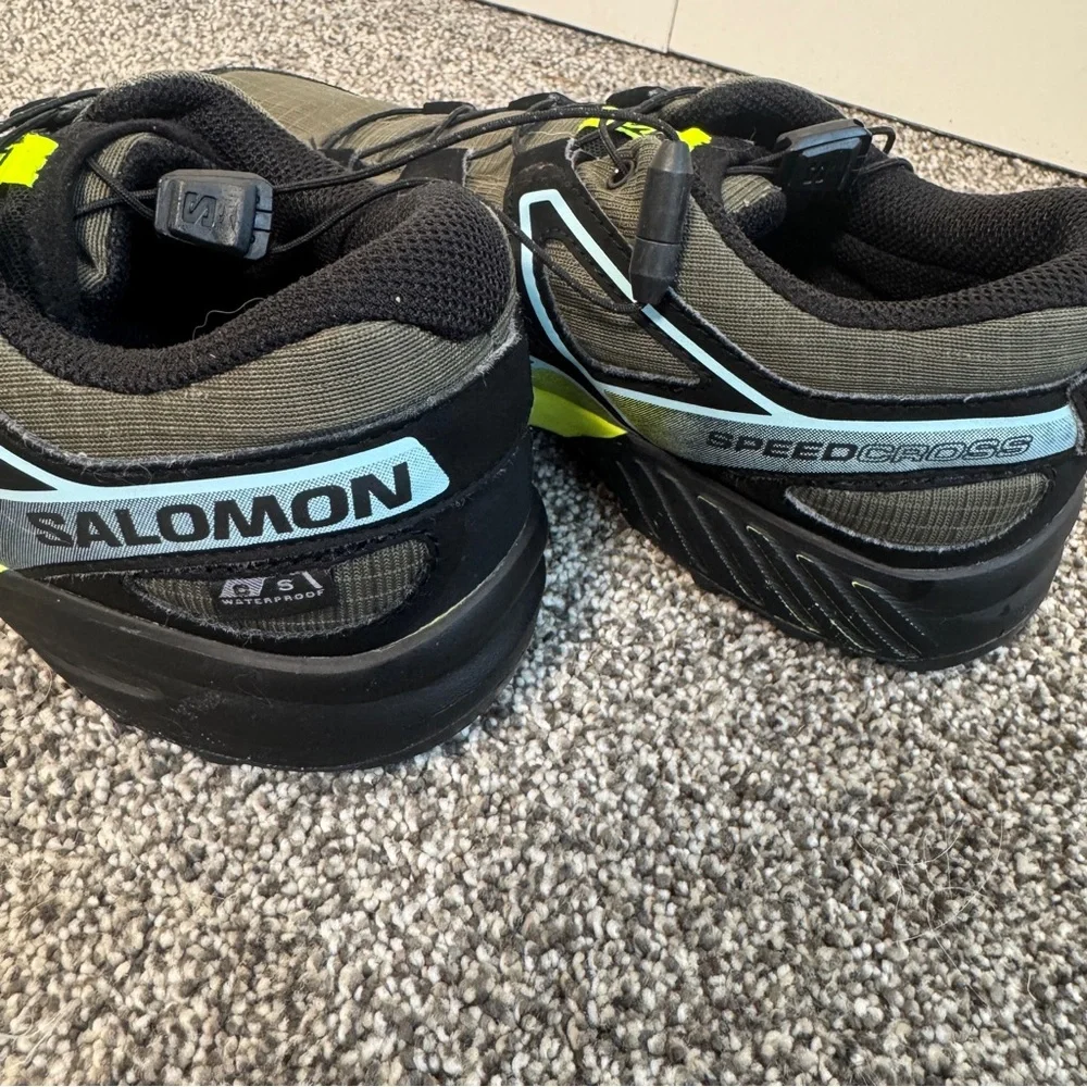 Salomon Men's Black and Yellow Running Shoes - Picture 3 of 8